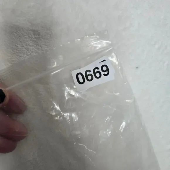 Jones New York Floral Sleeveless Top Womens Size Medium Button detail 0669 - Picture 8 of 8